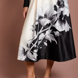 Alternative view of Satin Midi Rock mit floralem Platzierungsdruck, hoch geschnitten, A-Linie