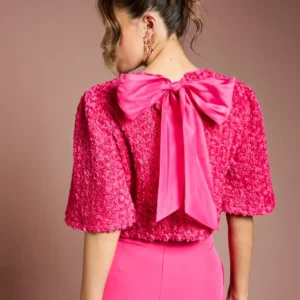 Alternative view of Kurzbluse mit 3D-Blumenstruktur und Organza-Bindeband